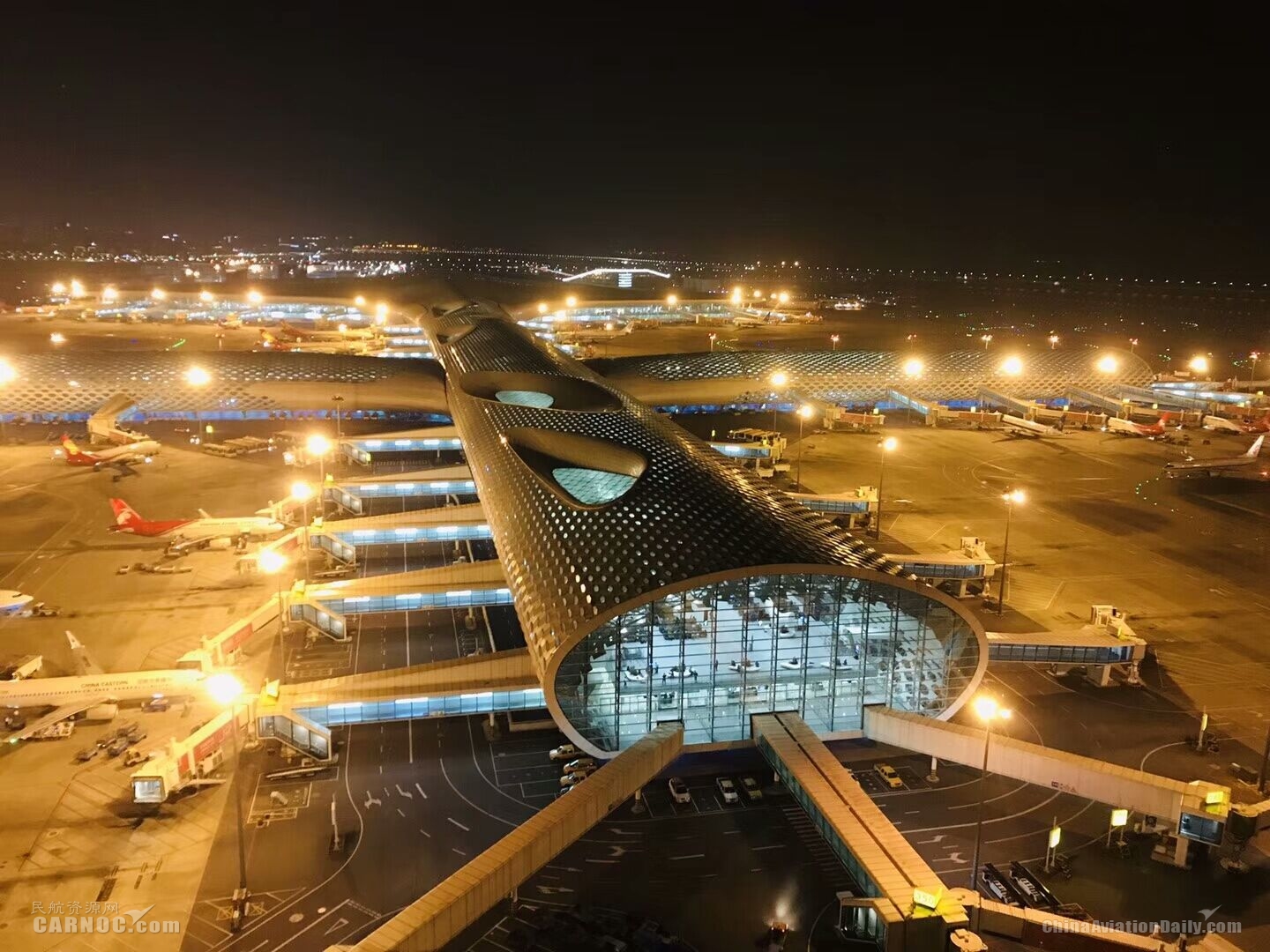 深圳空管站成功保障深圳-南非约翰内斯堡首航