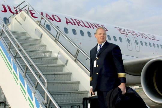 中国民航引进外籍飞行员之变化解析