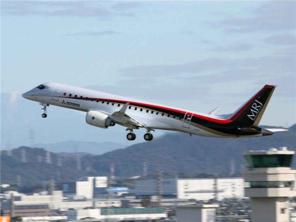 图6:2月27日庞巴迪公司c系列飞机中最大的型号cs300完成首飞,开始进入